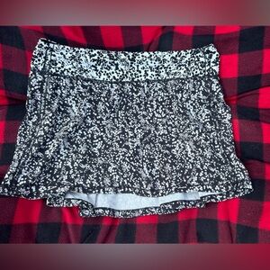 Lululemon skirt 8 tall